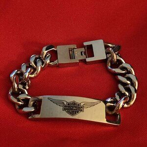 H-D Bar/Shield Winged Bracelet